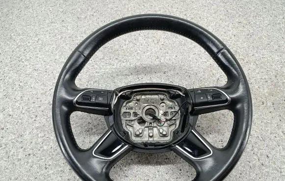 Audi A6 C7 Steering wheel 4G0419091M