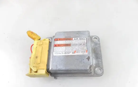 Suzuki Grand Vitara I Airbag control unit/module 3891066D30