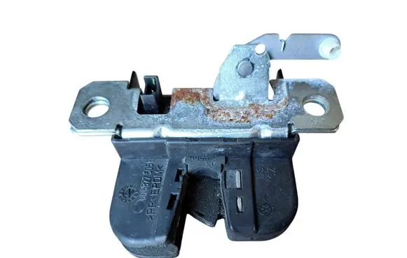 Volkswagen Polo IV 9N3 Tailgate/trunk/boot lock/catch/latch 6Q6827505E