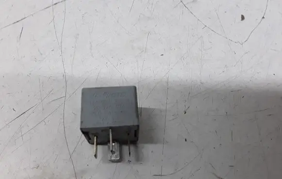 Volkswagen Multivan T5 Other relay 141951253B