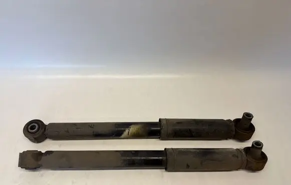 Mercedes-Benz Vito Viano W447 Rear shock absorber/damper A4473262600 A4473265000 A4473267300