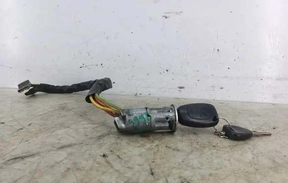 Renault Kangoo I Ignition lock