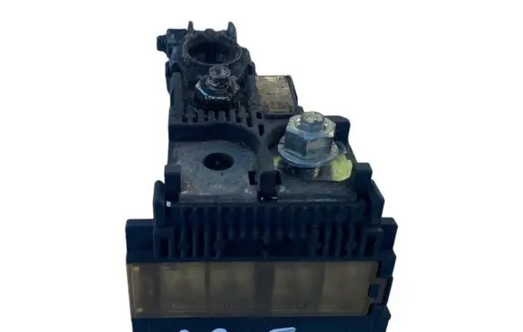 Nissan Juke I F15 Fuse module 243808991A 2438079915