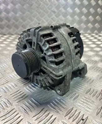 BMW 3 E90 E91 Generator/alternator 8507624