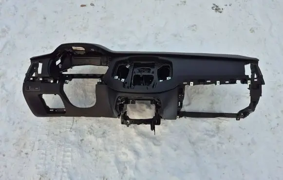 Volvo XC90 Dashboard 31442998 031688114 31351331