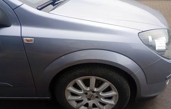 Opel Astra H Fender