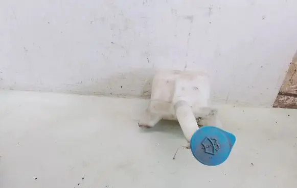 Honda Jazz Windshield washer fluid reservoir/tank