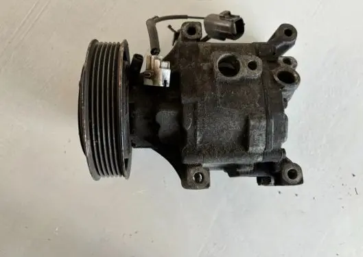 Toyota Corolla E120 E130 Air conditioning (A/C) compressor (pump) 4472607961