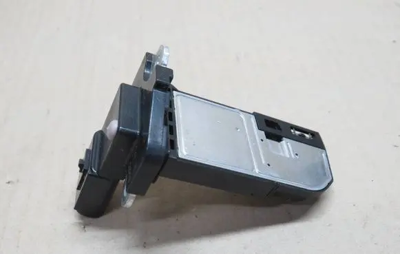 Ford Kuga II Mass air flow meter 7M5112B579BB 4F28
