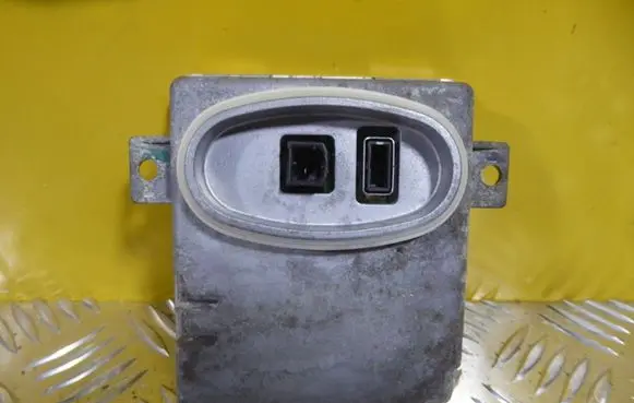 BMW 3 E90 E91 Xenon control unit/module 21875801018