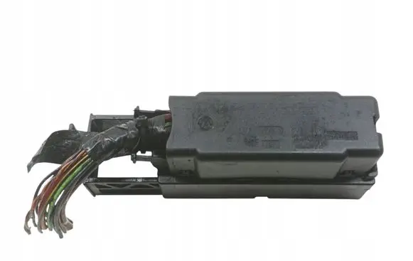 Skoda Superb B6 (3T) ABS module connector plug 3T0907379C