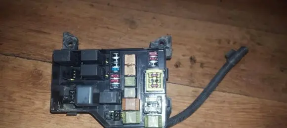 Mitsubishi Carisma Fuse box set