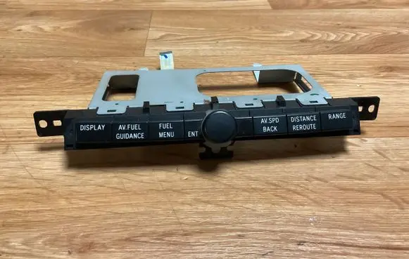 Toyota Avensis T250 On-board computer control switch FA00071B