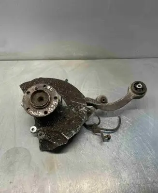 BMW 7 E65 E66 Front wheel hub spindle knuckle 31216753461