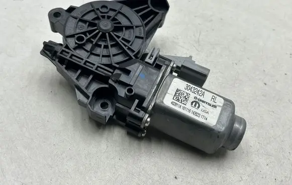 Chrysler Pacifica Sliding door motor 3043242A 402811A 161116