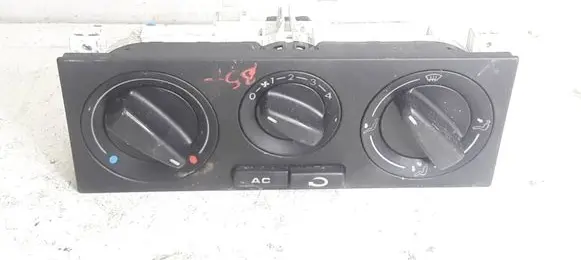 Volkswagen PASSAT B5.5 Climate control unit 1J0820045G 901511380000