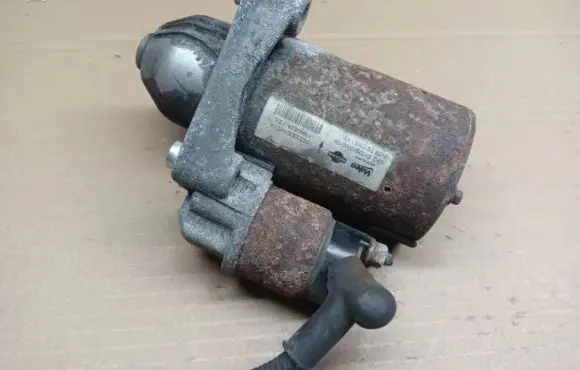 Nissan Micra Starter motor 00233001HC1A V335X0000109