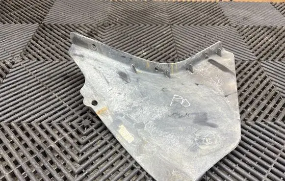 Dodge Charger Front mudguard 68253236AB