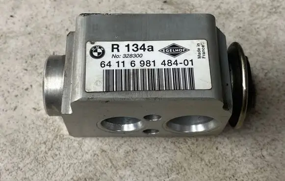 BMW 3 E90 E91 Air conditioning (A/C) expansion valve 6981484