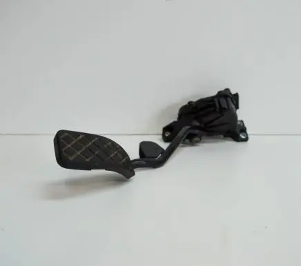 Audi A4 S4 B6 8E 8H Accelerator throttle pedal 8E2721523