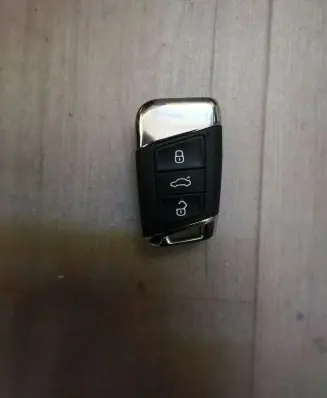 Skoda Superb B8 (3V) Ignition key/card 3V1800375AG