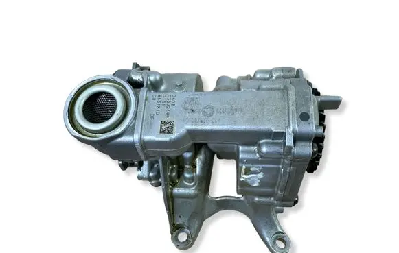 BMW 3 G20 G21 Oil pump 8631810