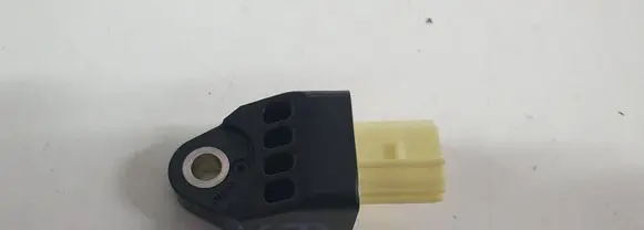 Toyota Auris E180 Airbag deployment crash/impact sensor
