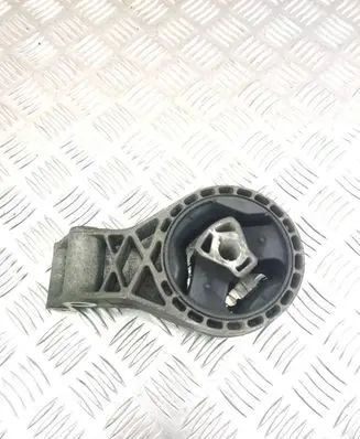 Opel Insignia A Engine mount bracket 13228305