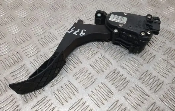 Skoda Octavia Mk1 (1U) Accelerator throttle pedal 6Q1721503B