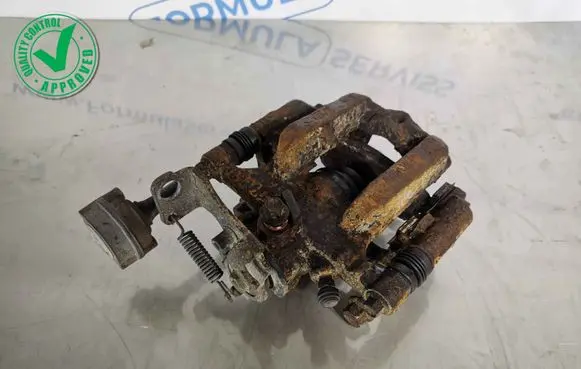 Opel Astra J Rear brake caliper
