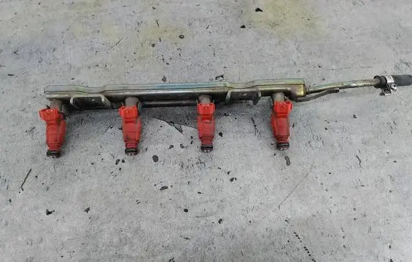 Nissan Primera Fuel main line pipe 166009F600