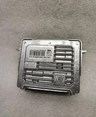 Volvo XC60 Headlight ballast module Xenon 89089352