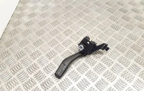 Volkswagen Golf Plus Indicator stalk 1K0953513