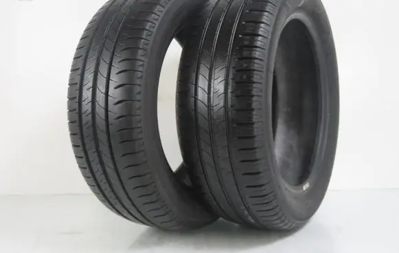 Volkswagen Golf V R16 summer tire 