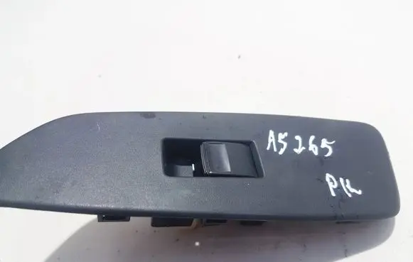 Toyota Auris 150 Electric window control switch 742320256