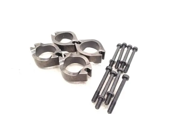 Subaru Legacy Fuel Injector clamp holder 