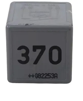 Volkswagen Golf V Other relay 8D0951253 V23134J52X300