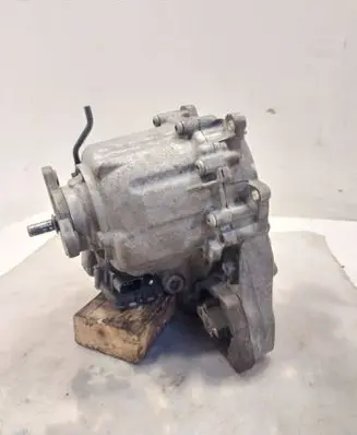 BMW 3 F30 F35 F31 Gearbox transfer box case 8623346