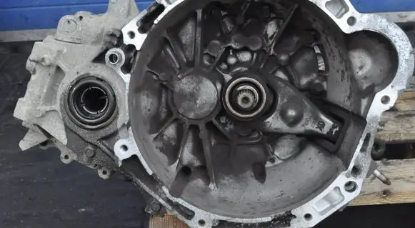Hyundai Veloster Manual 6 speed gearbox TZ51BU