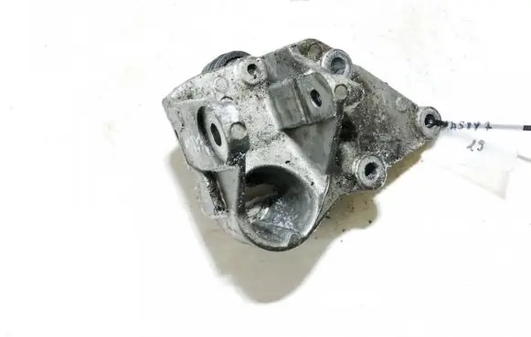 Citroen C5 Engine mounting bracket