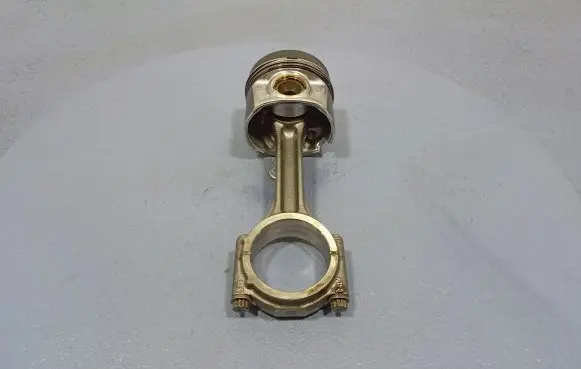 Skoda Superb B6 (3T) Piston 81L155