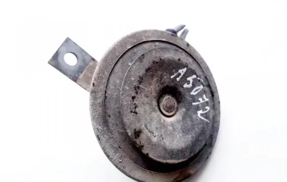 Volkswagen Golf IV Horn signal