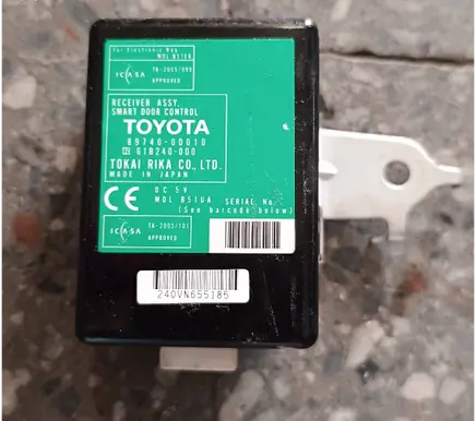 Toyota Yaris Door control unit/module 897400D010