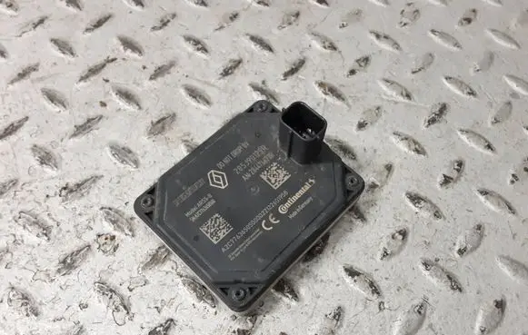 Dacia Sandero III Distronic sensor radar 285J90129R 284476670R A2C77636501