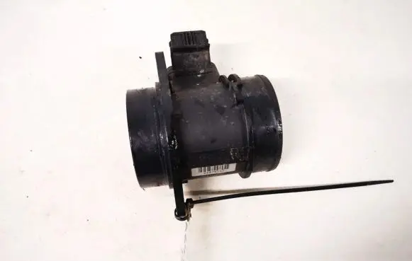 Volvo S40, V40 Mass air flow meter 7700105010b 5wk9615
