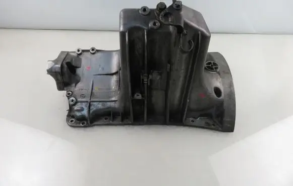 Mercedes-Benz A W169 Oil sump 2660140102