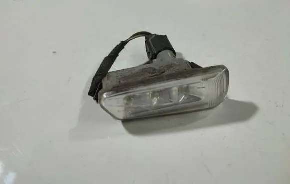 Audi A8 S8 D3 4E Front fender indicator light UL03214J
