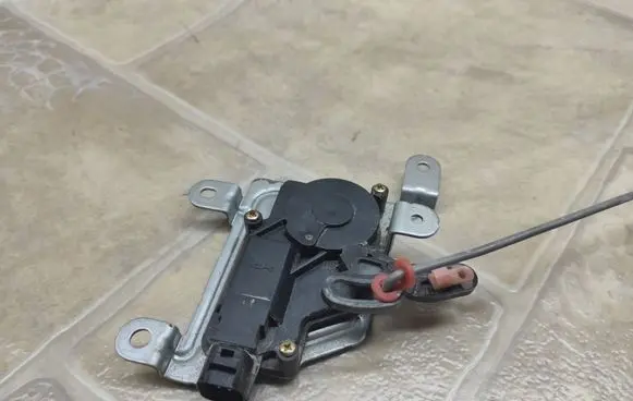 KIA Sorento Tailgate boot lock/latch motor 812403E000