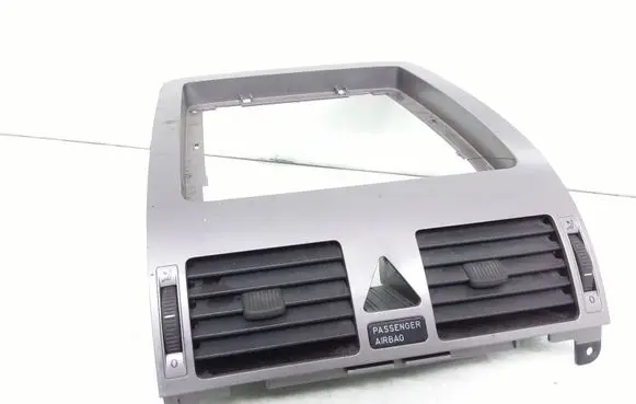 Volkswagen Touran I Dash center air vent grill 1T1819728C