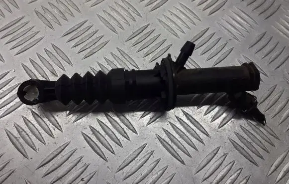Renault Modus Clutch slave cylinder 8200436139
